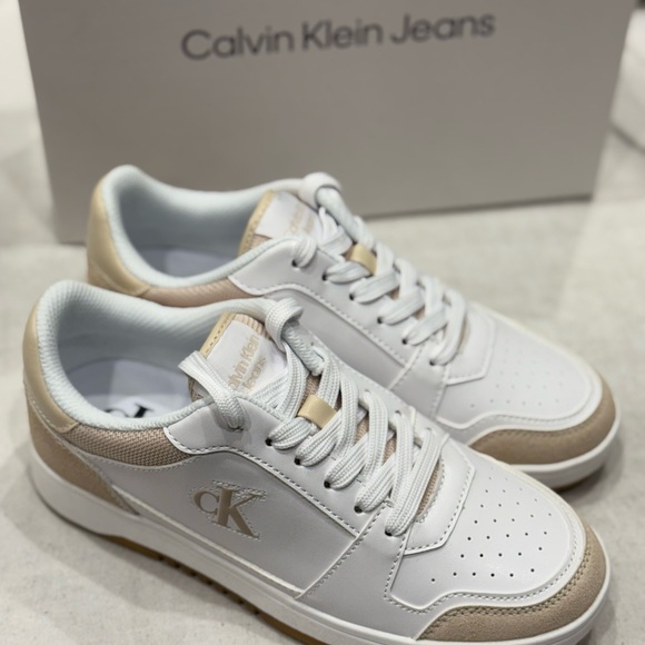 Calvin Klein Shoes - Calvin Klein jeans Hania Women Sneakers Color White 141